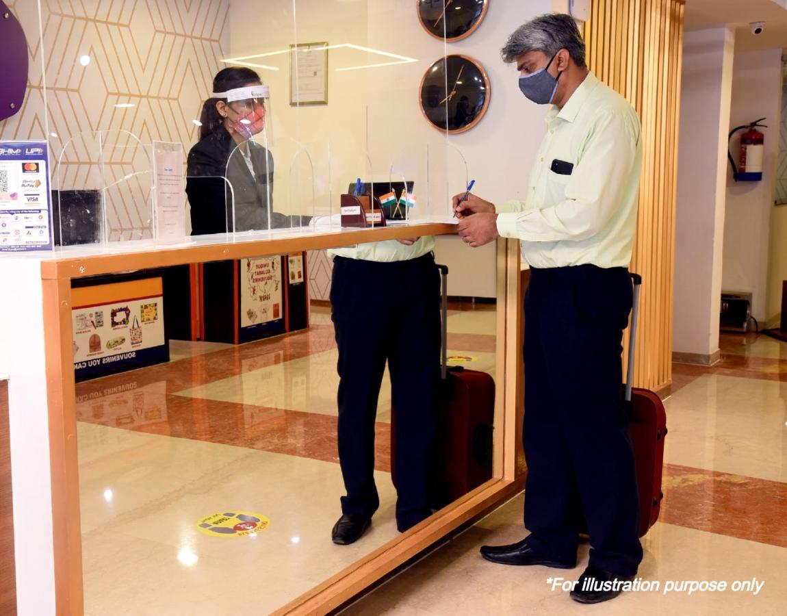 Oyo Flagship 75444 Hotel Kinara Lodging & Boarding Mangvadi Екстер'єр фото